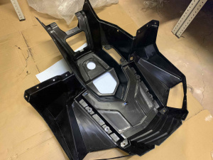 Пластик облицовочный передний WELS EVO125 (304044007001)