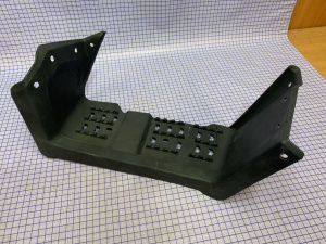 Подножка правая EVO.M (304068001001)